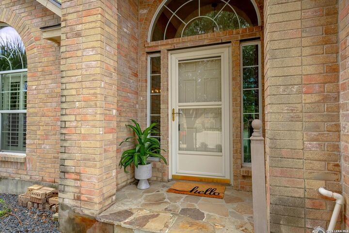 Property Photo: 1739 Oakmont Cir TX 78132