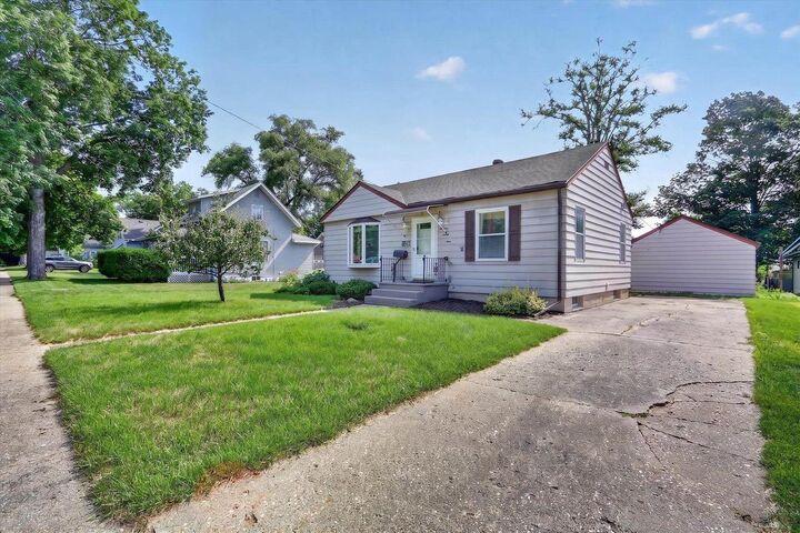 Property Photo: 1129 Johnson Street WI 53511