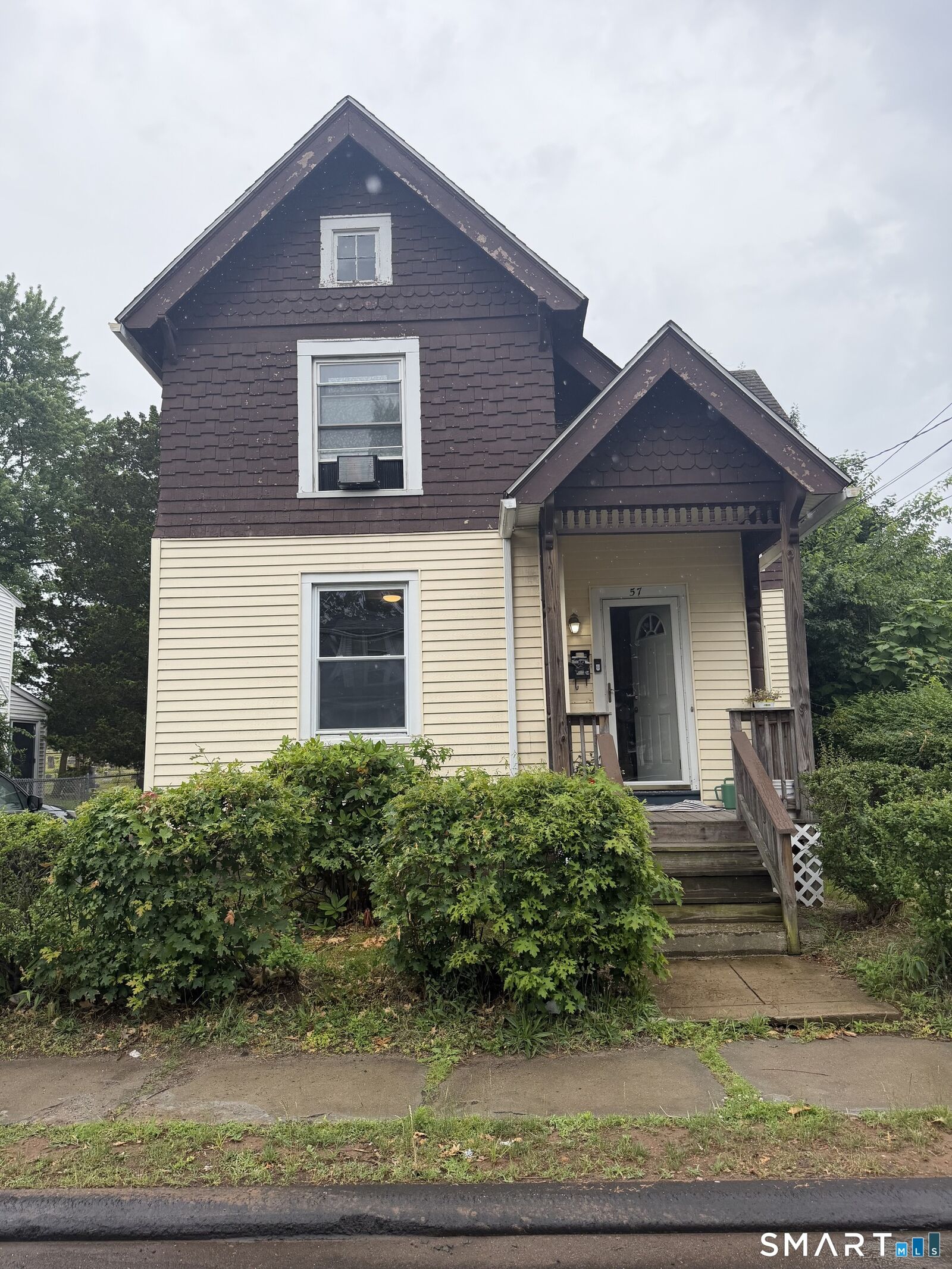 Property Photo:  57 Phelps Street  CT 06108 