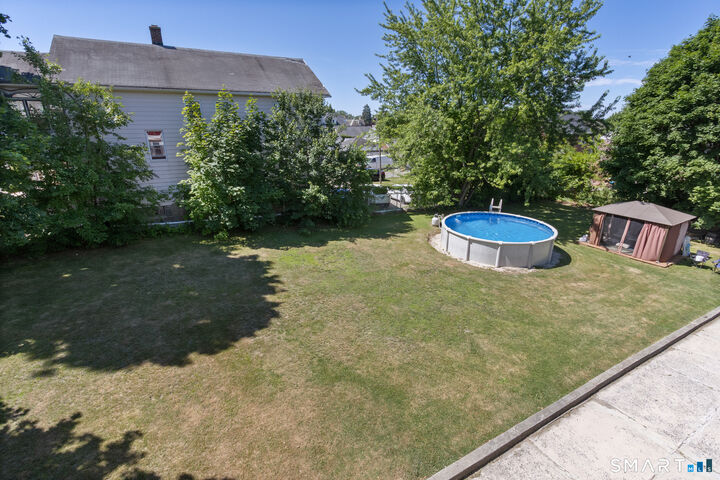 Property Photo:  115 Barnum Terrace  CT 06614 