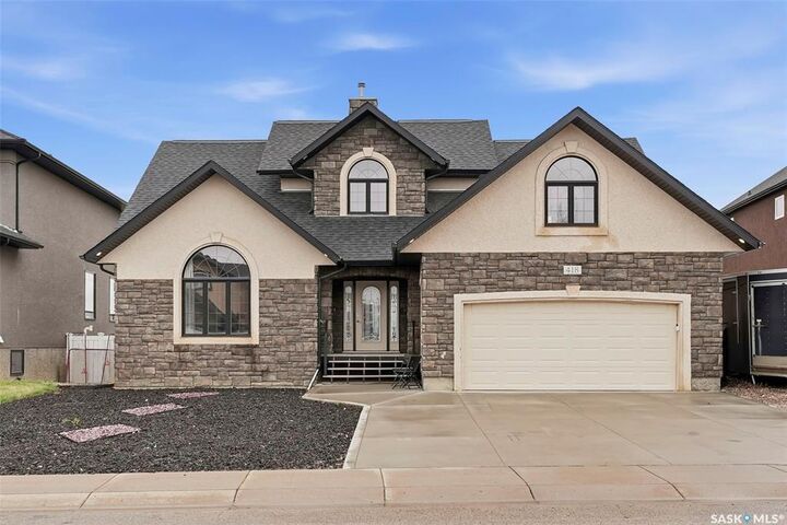 Property Photo:  418 Nicklaus Drive  SK S0K 4S0 