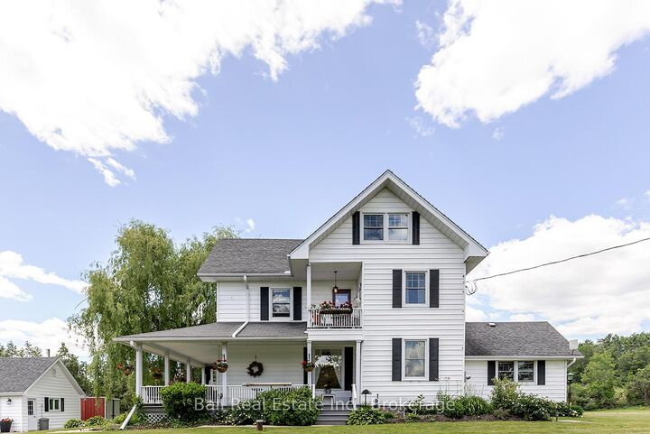 Property Photo: 734 Tara Road ON K0L 1T0