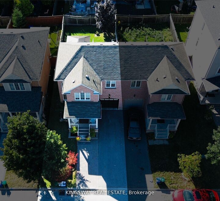 Property Photo: 164 Gail Parks Crescent ON L3X 3C1