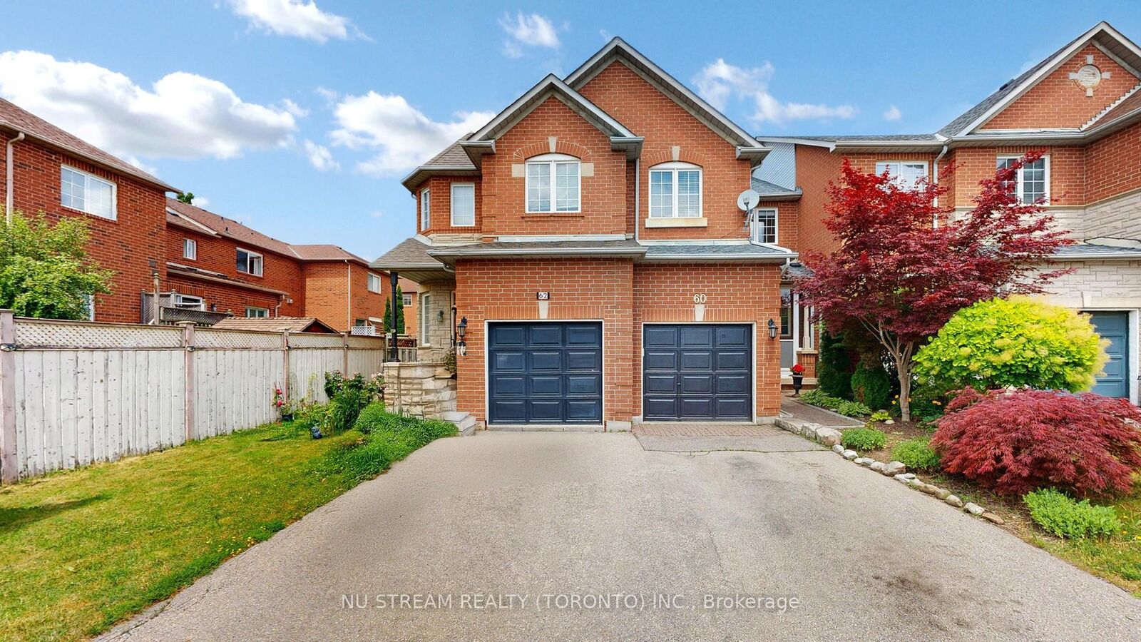 Property Photo: 60 Nottingham Drive ON L4S 1Z8