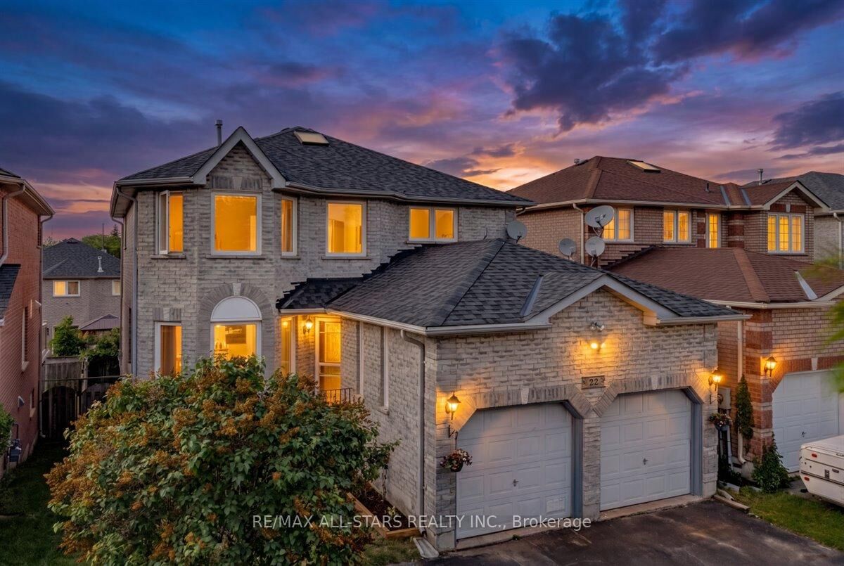 Property Photo:  22 Kelsey Crescent  ON L4N 0J5 