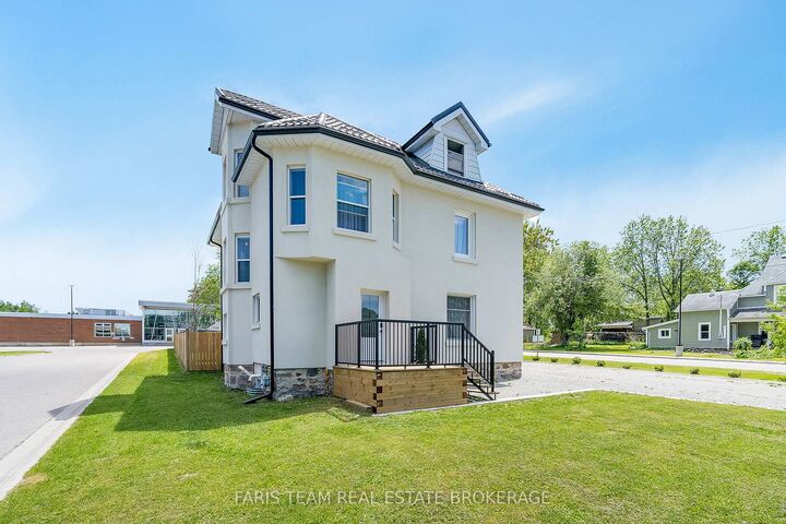 Property Photo:  119 Jephson Street  ON L0K 2A0 