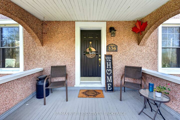 Property Photo:  336 Queen Street  ON K0H 1G0 