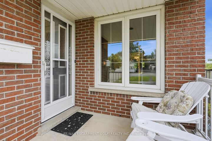Property Photo:  615 Broad Street E  ON N1A 1G9 