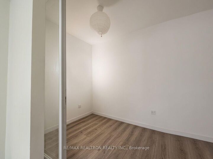 Property Photo: 55 Mercer Street 1212 ON M5V 3W2