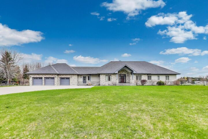 Property Photo: 67 Grayfield Drive ON L4A 0B1