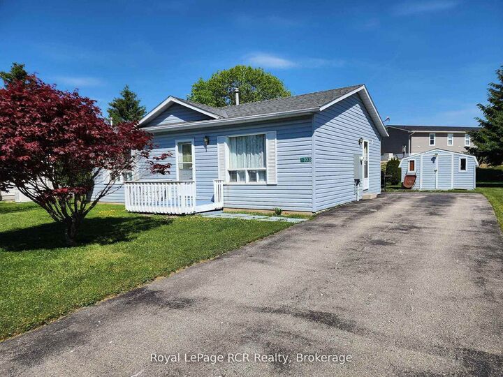 Property Photo: 103 Meadowview Lane ON N4W 3G8