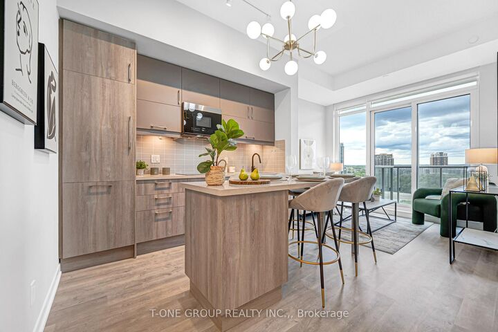 Property Photo:  292 Verdale Crossing 1007  ON L6G 0H6 