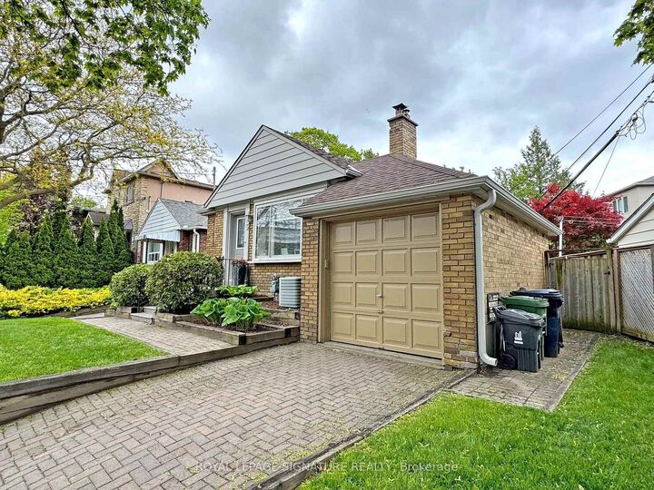 Property Photo: 3 Kenrae Road ON M4G 1X9