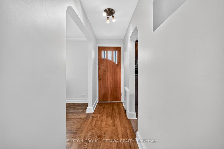 Property Photo:  93 Ontario Street  ON K1K 1K8 
