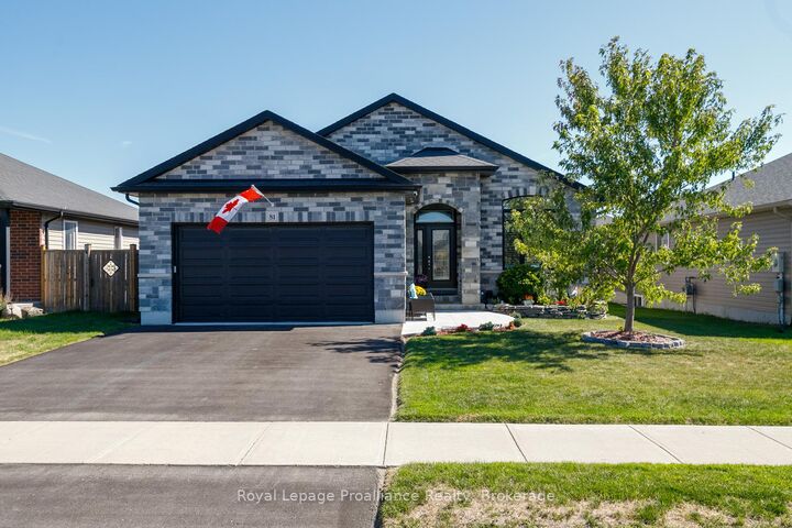 81 Sienna Avenue — photo 1