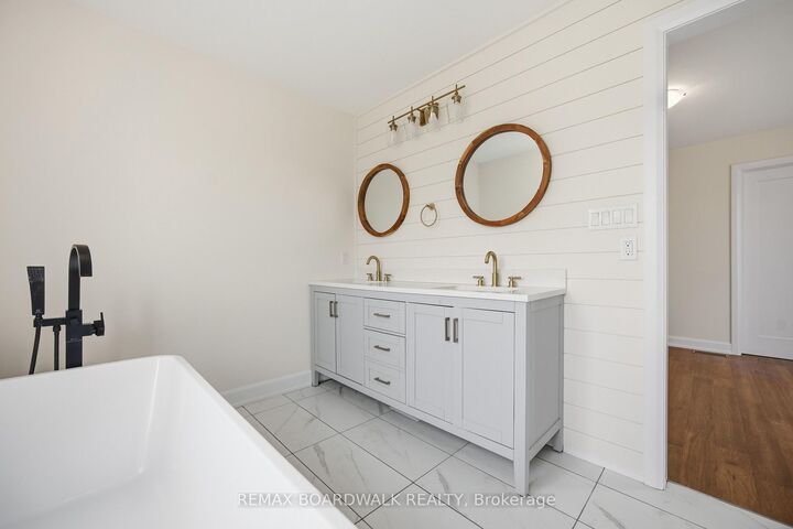 Property Photo: 447 Churchill Road ON K7A 4S4