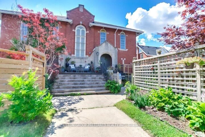 Property Photo: 73 Fifth Avenue ON N5R 4C9