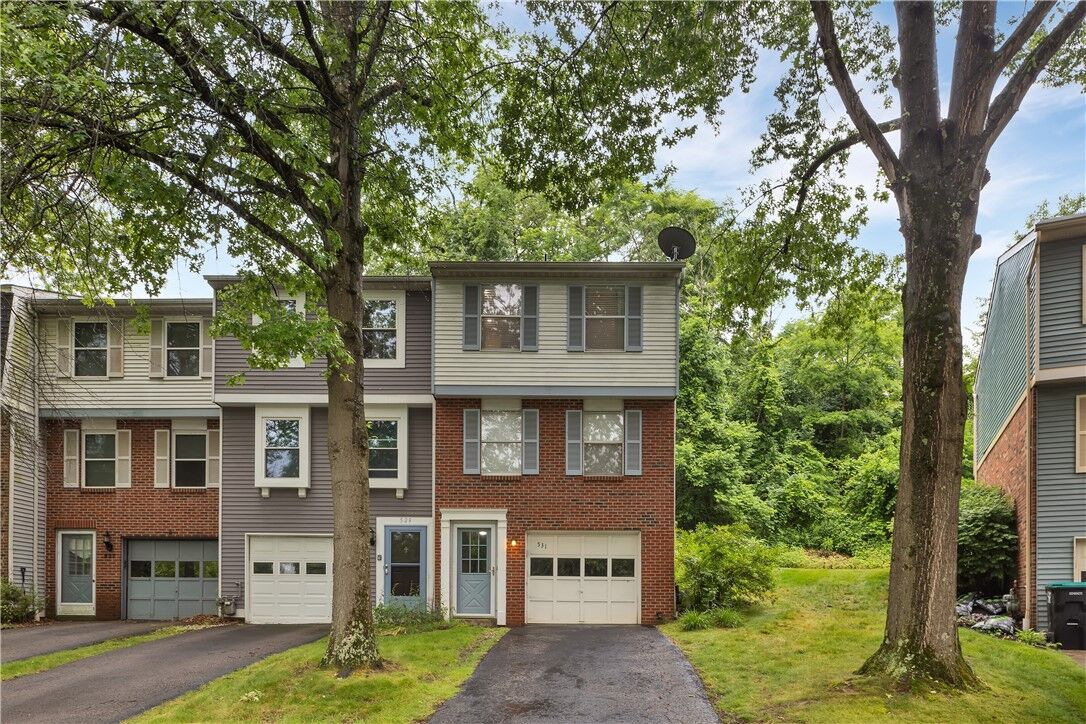 Property Photo:  531 Winesap Dr  PA 15017 
