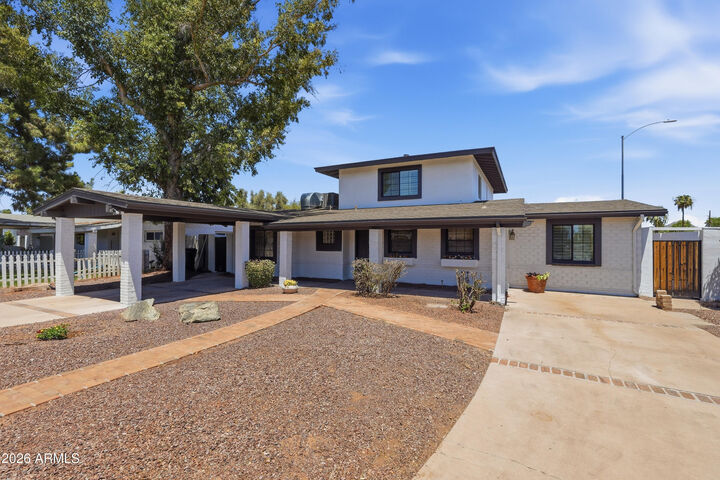 Property Photo:  7001 N 14th Street  AZ 85020 