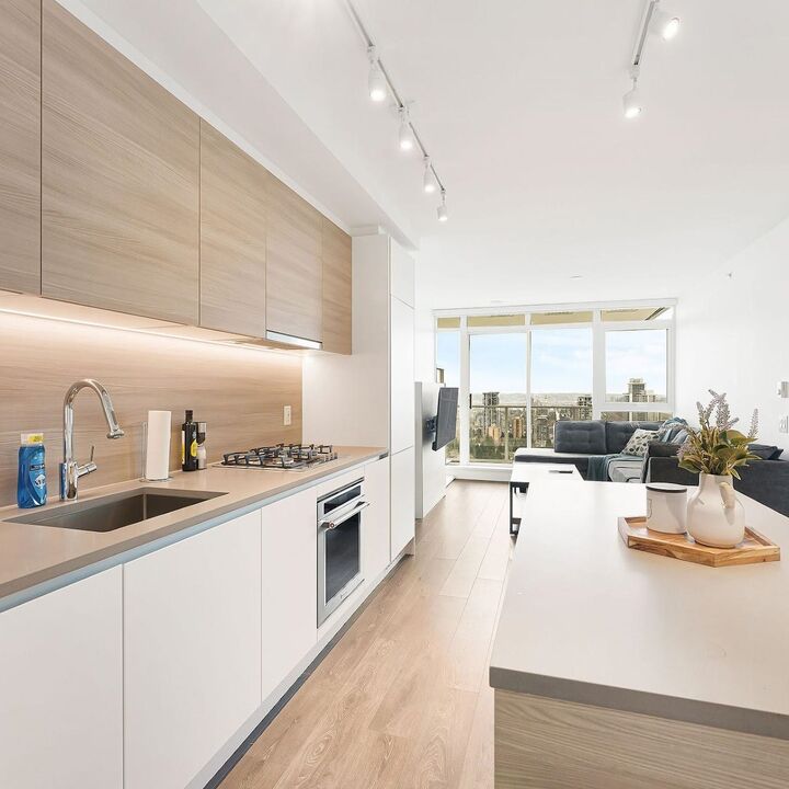 Property Photo: 657 Whiting Way 2306 BC V3J 7W9