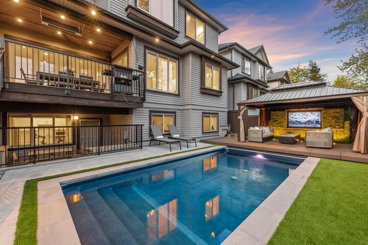 Property Photo: 3358 Ballard Avenue BC V3B 0H3