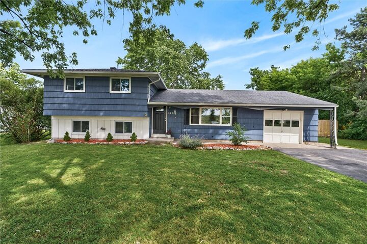 Property Photo: 140 Summer Sky Drive NY 14623