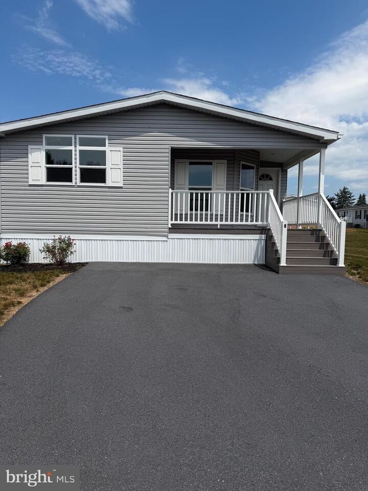 Property Photo:  5 Evergreen  PA 17078 