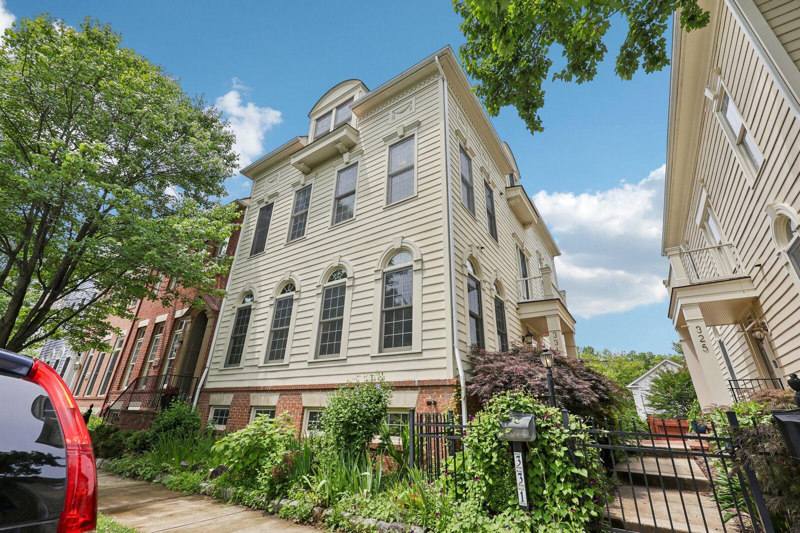 Property Photo:  331 Alfandre Street  MD 20878 