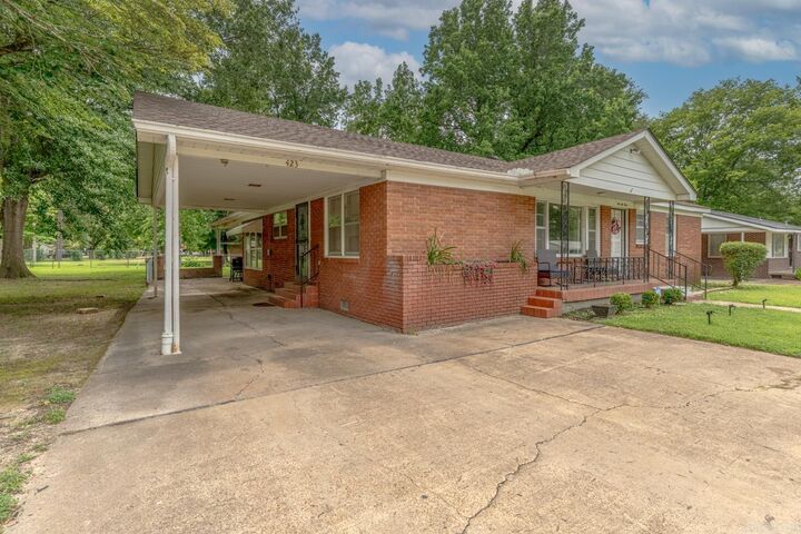 Property Photo:  423 Laughrun Drive  AR 72335 