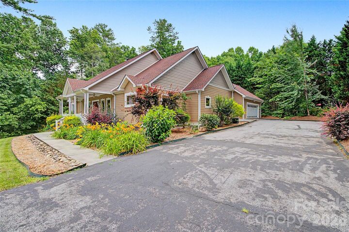 Property Photo:  312 Benjamin Way  NC 28792 