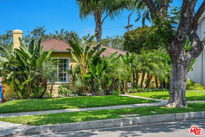 Property Photo:  10819 Garfield Ave  CA 90230 