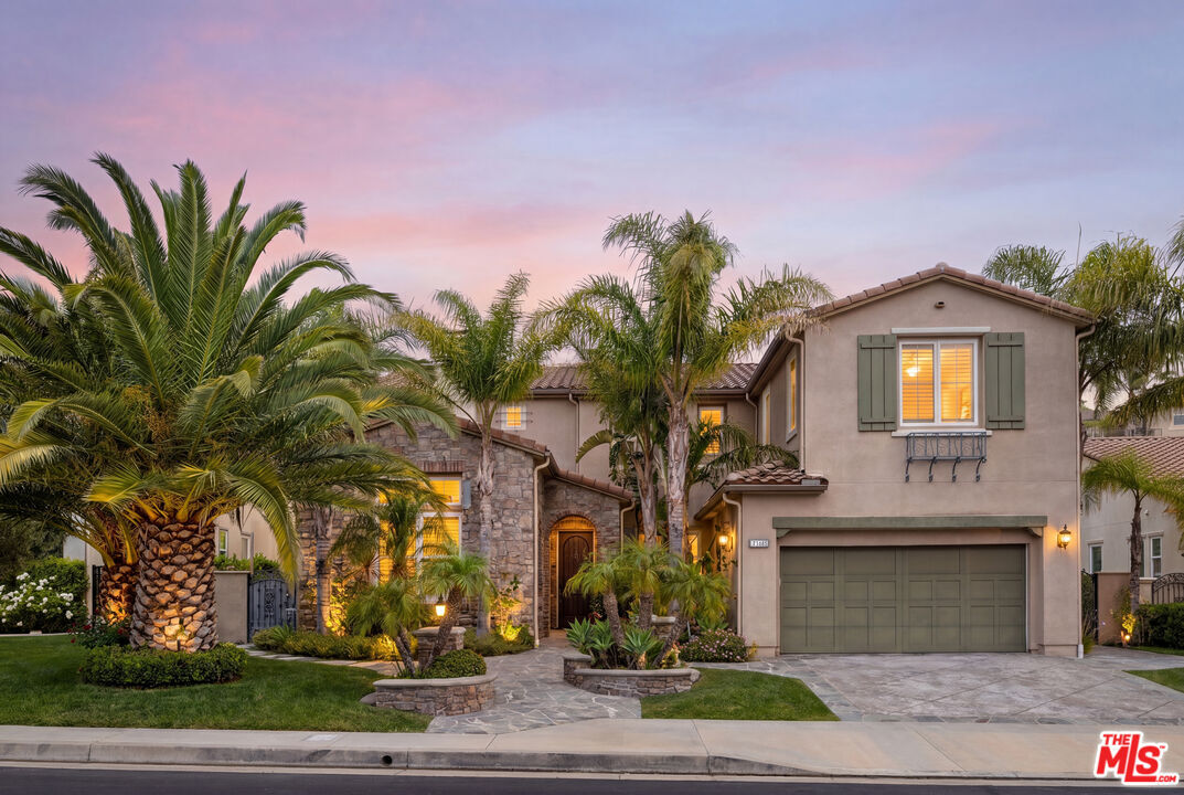 Property Photo:  20445 Via Sansovino  CA 91326 