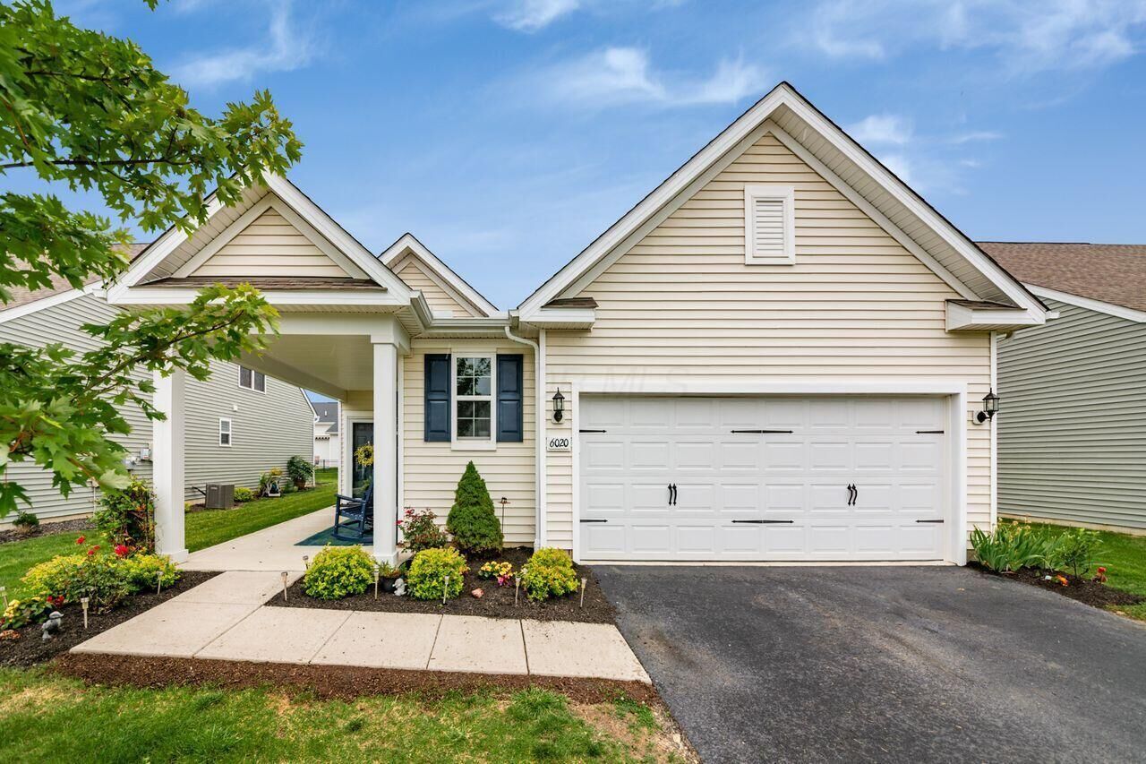 Property Photo: 6020 Lawthorn Drive OH 43081
