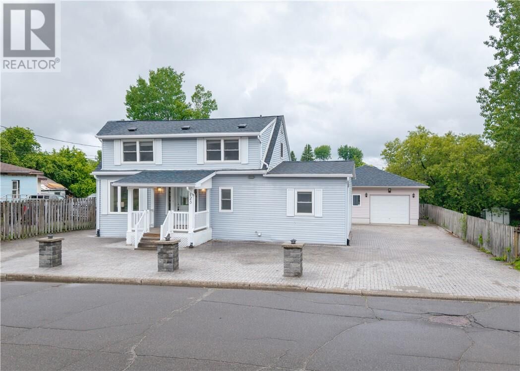 Property Photo:  123 William Street  ON P3L 1E6 