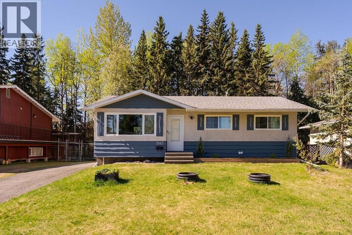 1567 Pearson Avenue — photo 1
