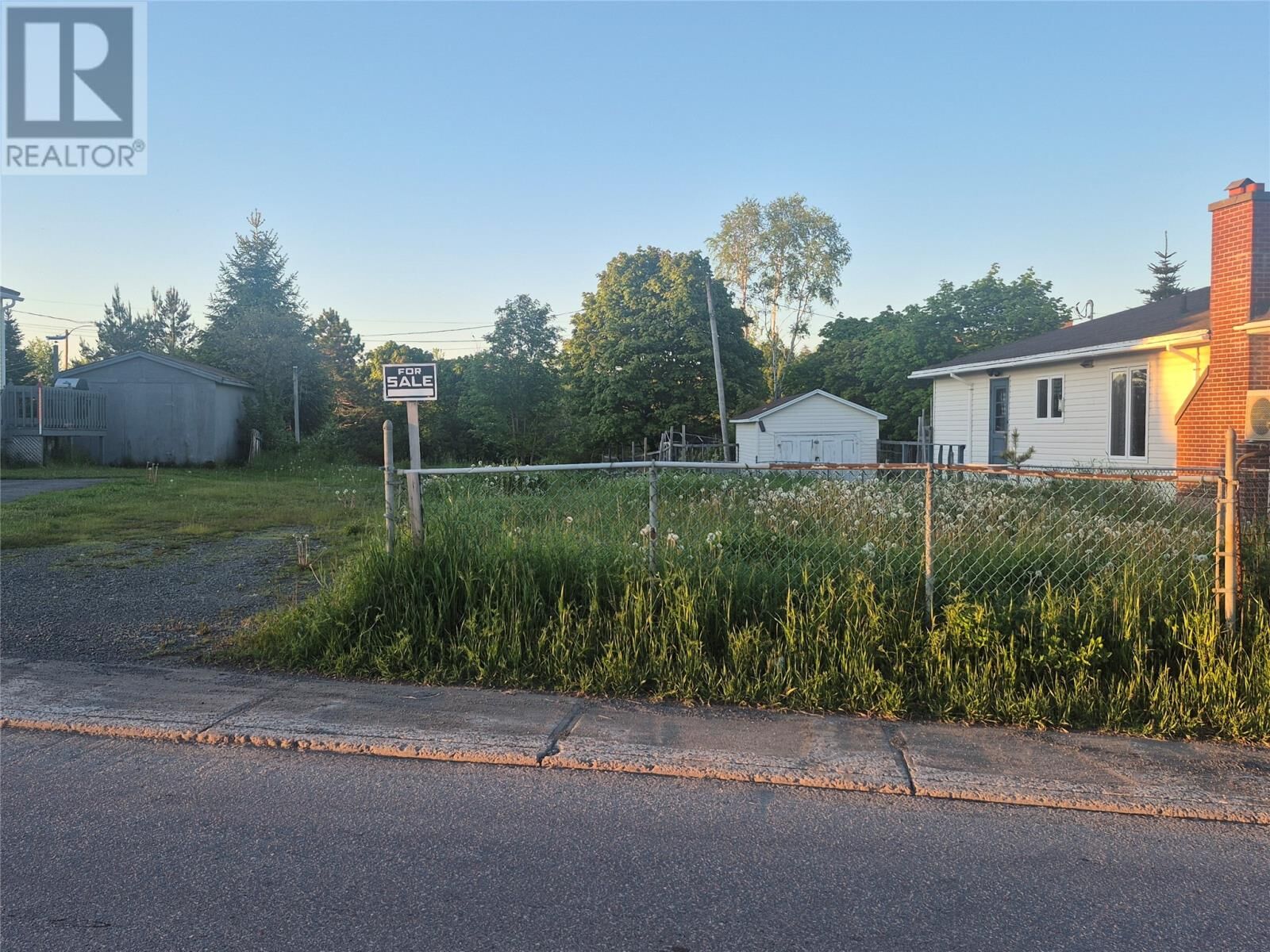 Property Photo:  28 Second Avenue  NL A2B 1B1 