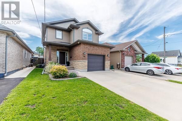 Property Photo:  166 Wallace Avenue South  ON L3B 1R5 