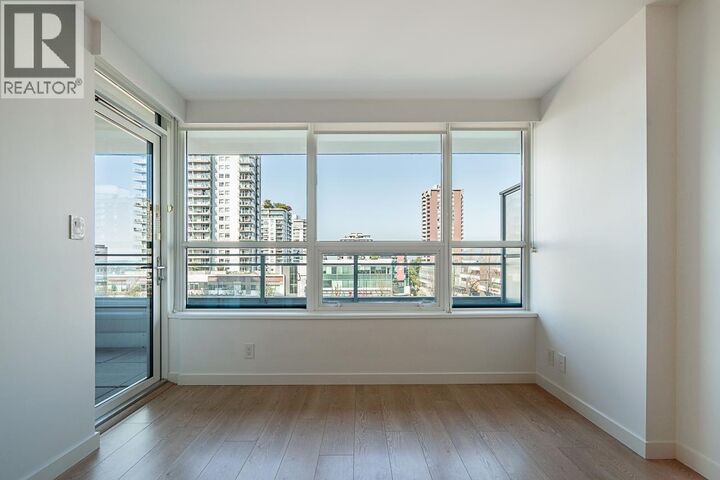 Property Photo:  125 East 14th Street 306  BC V7L 0E6 
