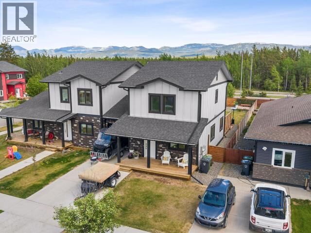 Property Photo:  85 Iskoot Crescent  YT Y1A 0P6 