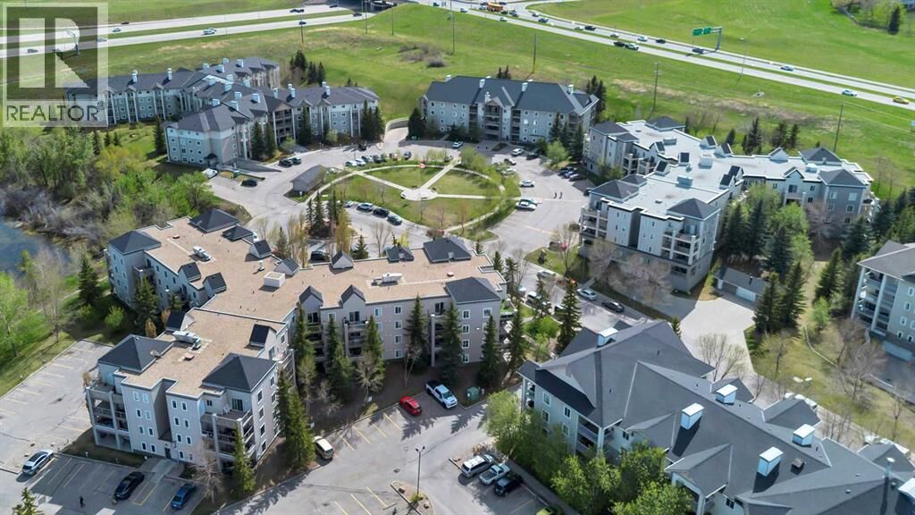 Property Photo:  4000 Somervale Court Southwest  AB T2Y 4J3 