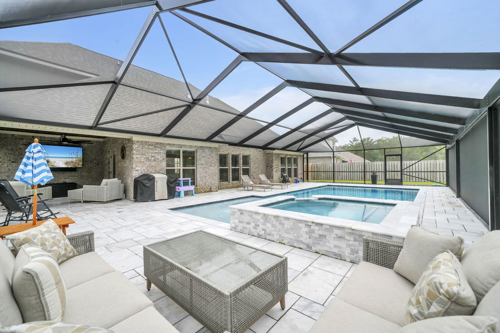 Property Photo:  355 Mill Pond Cove  FL 32439 