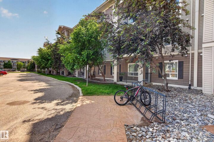 Property Photo:  7327 South Terwillegar Drive NW 7121  AB T6R 0L8 