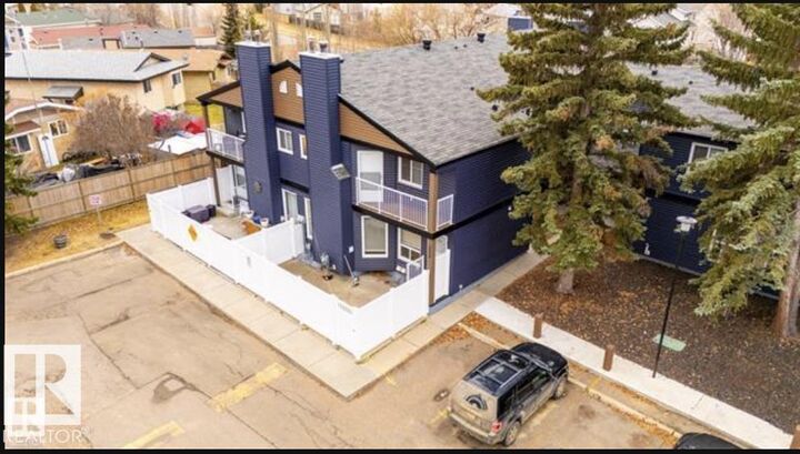 Property Photo:  3530 42 Street NW  AB T6L 5A1 