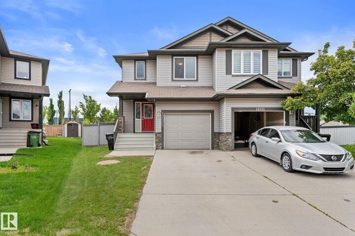 Photo de la propriété:  12523 171 Avenue NW  AB T5X 0E5 