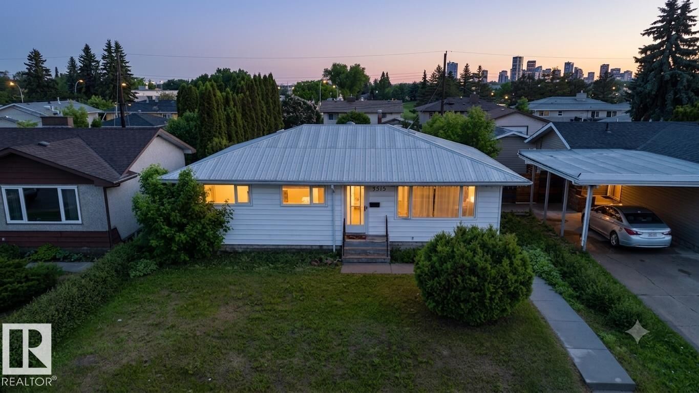 Property Photo: 7515 130 Avenue NW AB T5C 1Y3