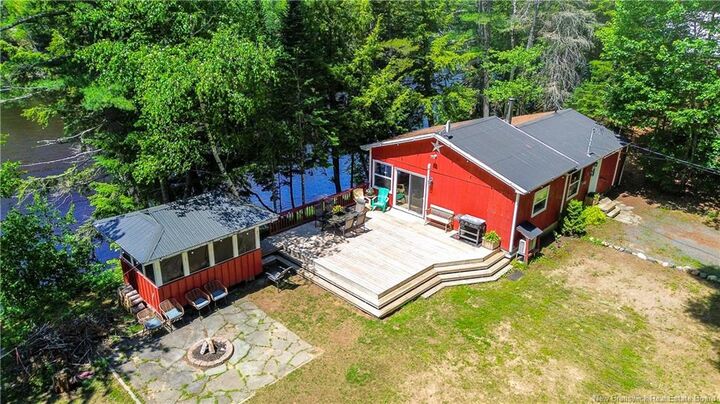 111 Camp Road — photo 1