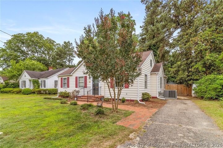 Property Photo:  211 Hull Road  NC 28303 