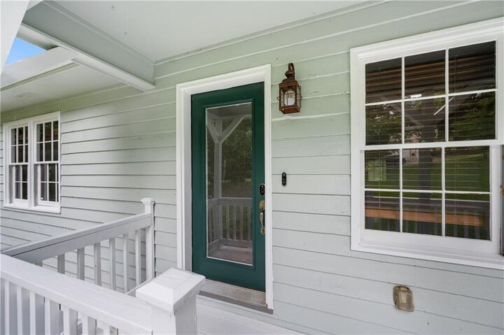 Property Photo:  426 Riverlake Court  GA 30188 