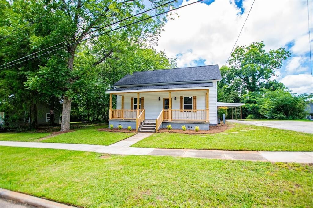 Property Photo:  115 Pine Street  GA 30117 