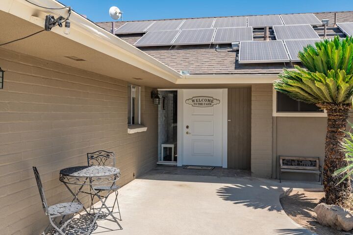 Property Photo:  936 E Nebraska Avenue  CA 93618 